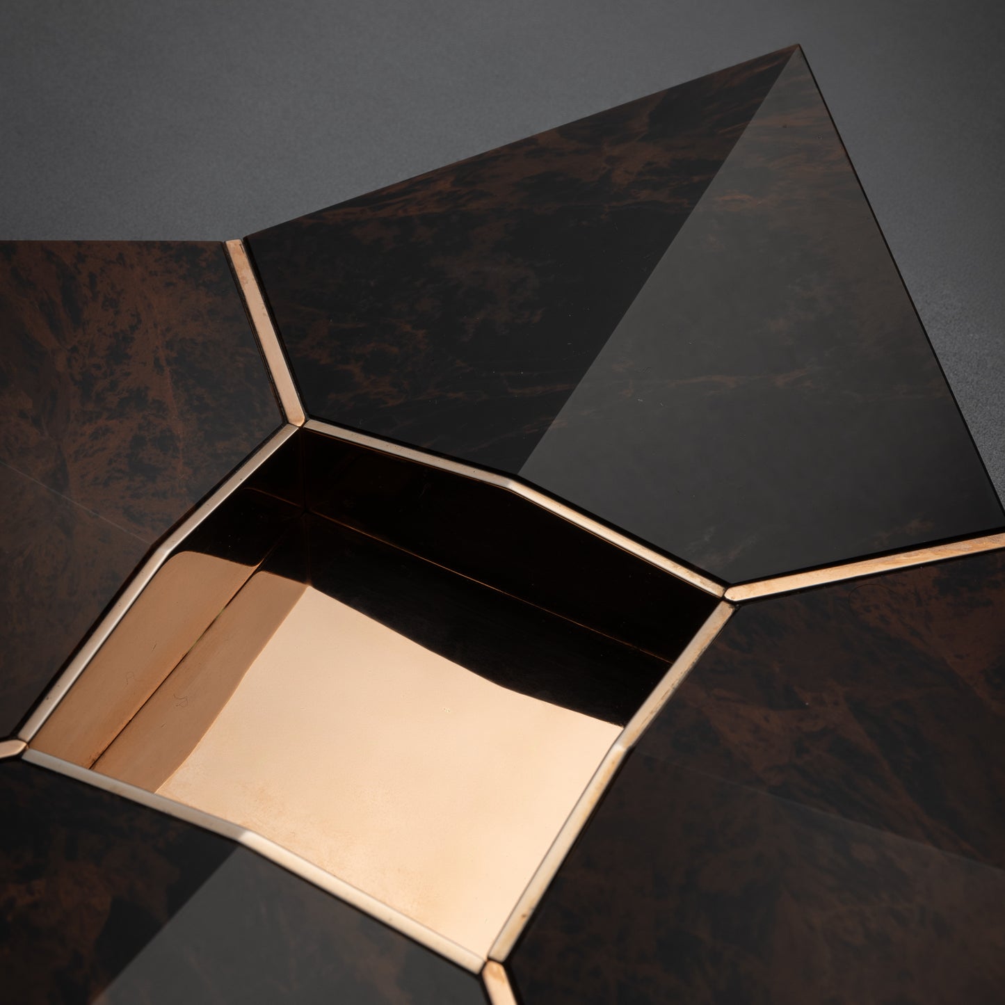 Ashtray by Vanakat : Sinatra Brown Gold