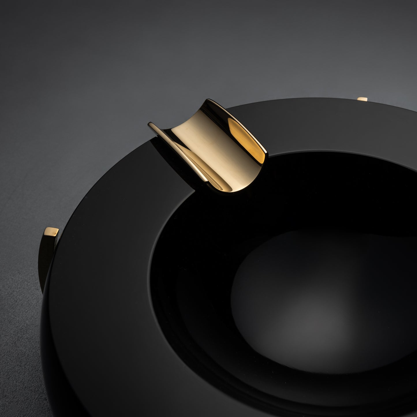 Ashtray by Vanakat : Dragon Ospreys