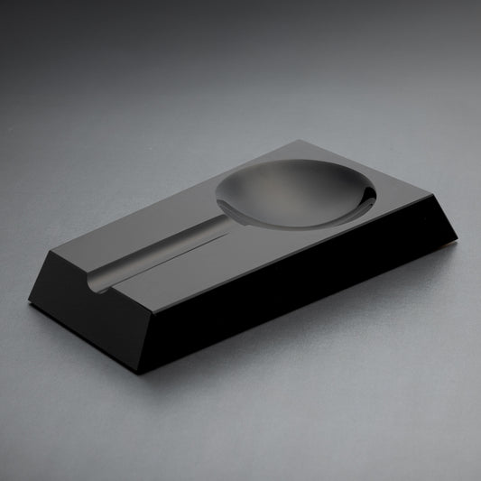 Ashtray by Vanakat : Loupe